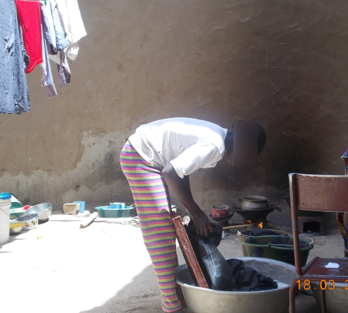 Fille aide-menagere Segou